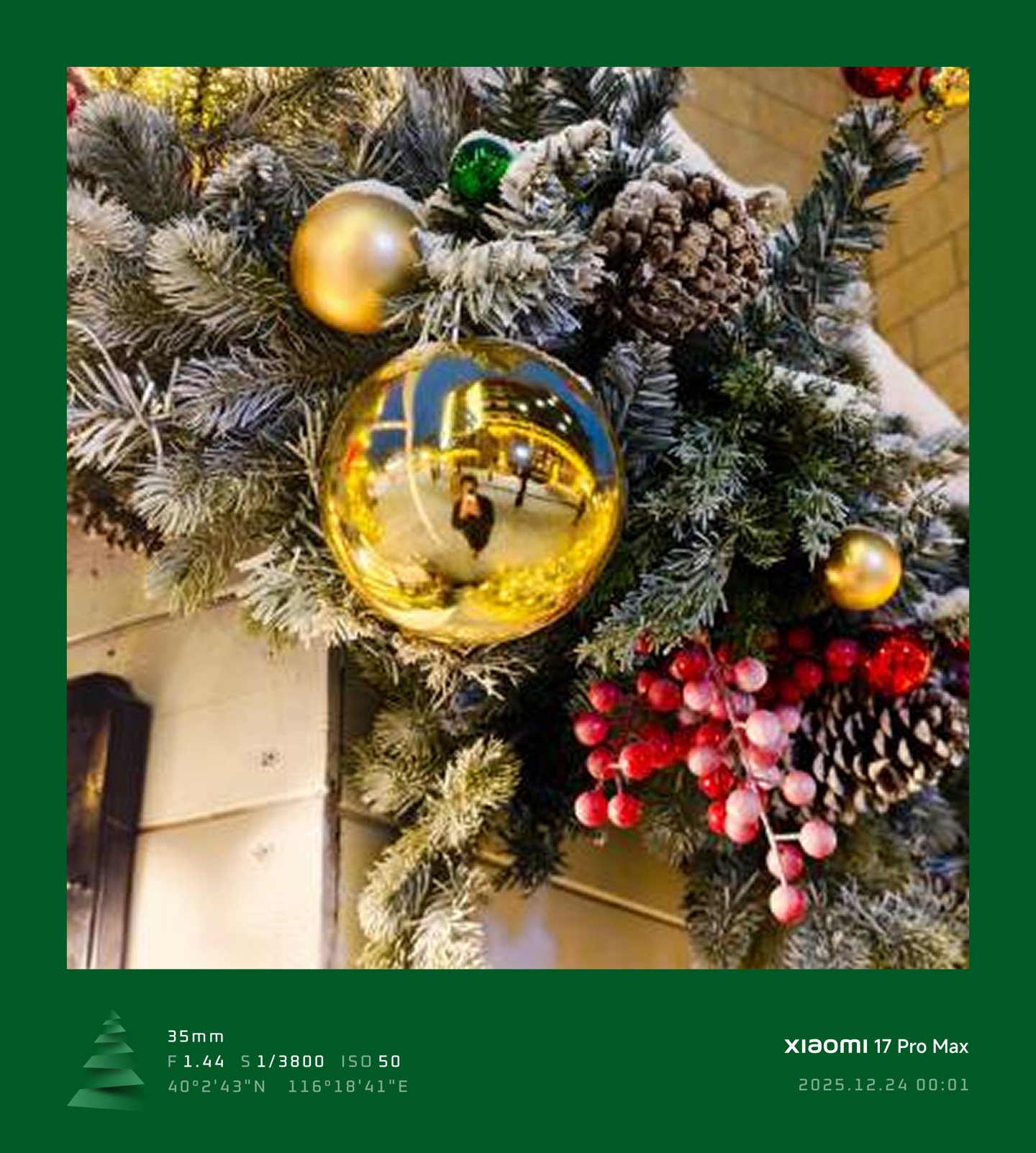 小米澎湃 OS 3 圣诞水印本周中开始灰度推送：3 个版式、9 个样式